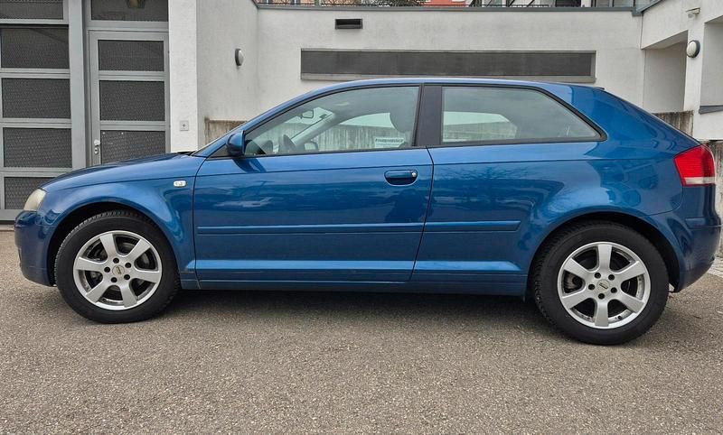 Gebraucht Audi A3 105 PS (77 kW) 2005 Blau Kleinwagen