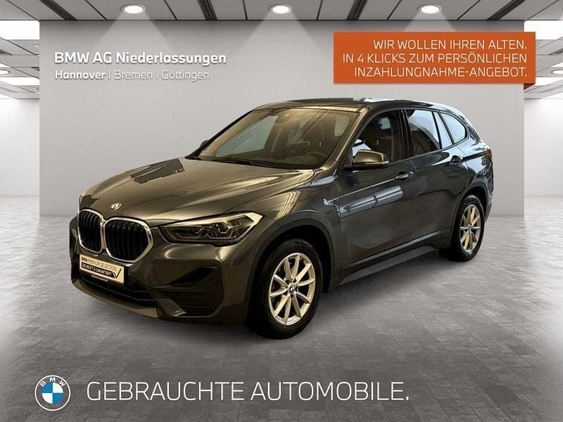 Grau Gebraucht 2021 BMW X1 Sport Line SUV | 24.407 € (Guter Preis) - Bild 1/4