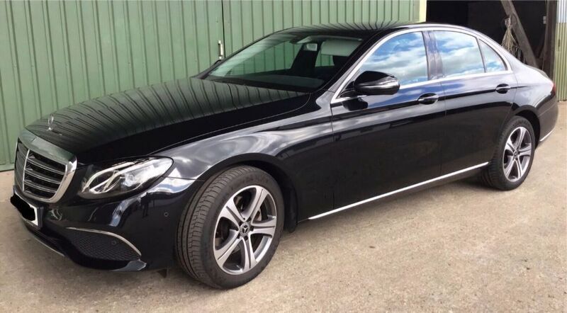 Schwarz Gebraucht 2018 Mercedes E220 Avantgarde Limousine | 27.850 € (Fairer Preis) - Bild 1/4