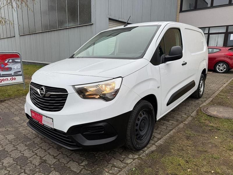 Gebraucht Opel Combo Basis 102 PS (75 kW) 2024 Weiß Kombi