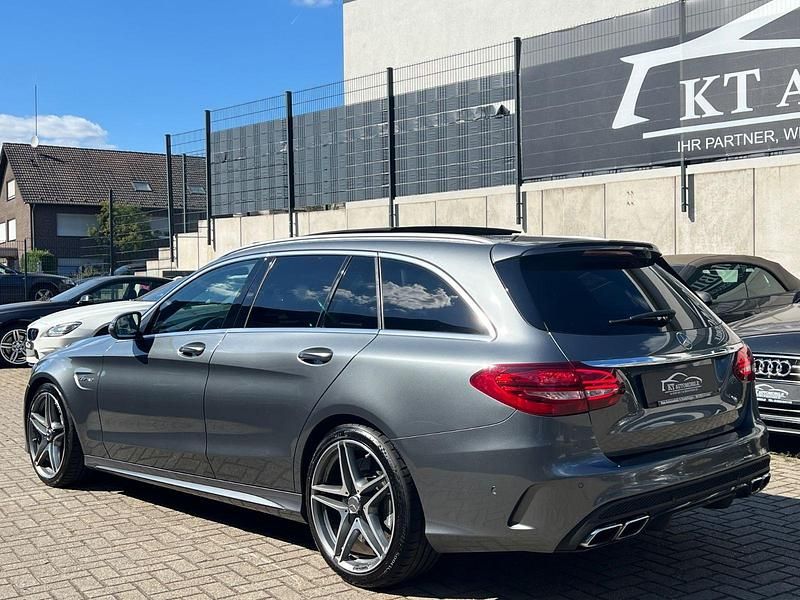 Grau Gebraucht 2017 Mercedes C63 AMG AMG Kombi | 34.999 € (Fairer Preis) - Bild 1/4