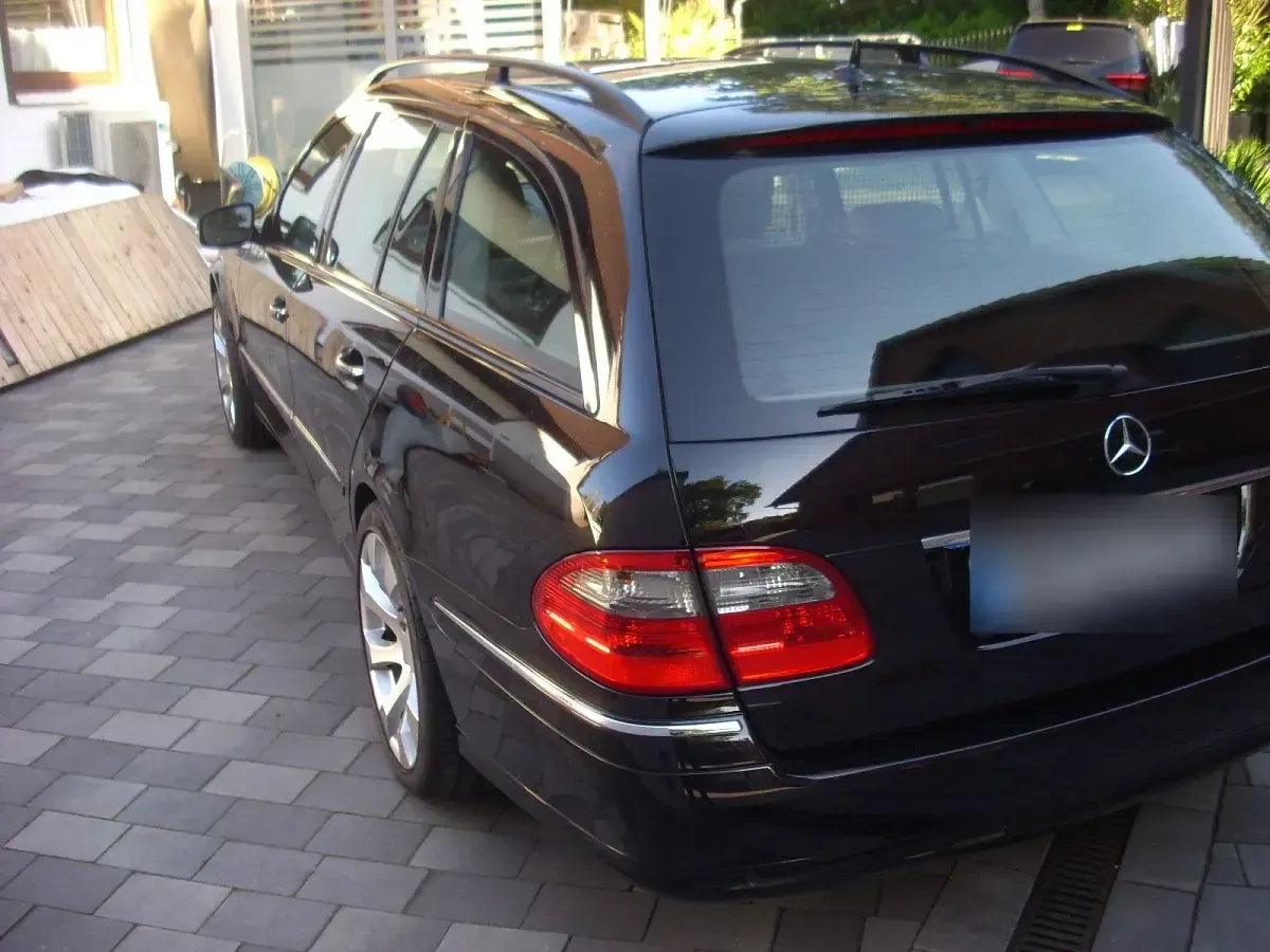 Gebraucht Mercedes E430 430 PS (316 kW) 2007 Schwarz Kombi