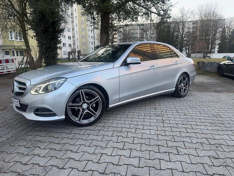 Gebraucht Mercedes E220 Edition 170 PS (125 kW) 2015 Silber Limousine