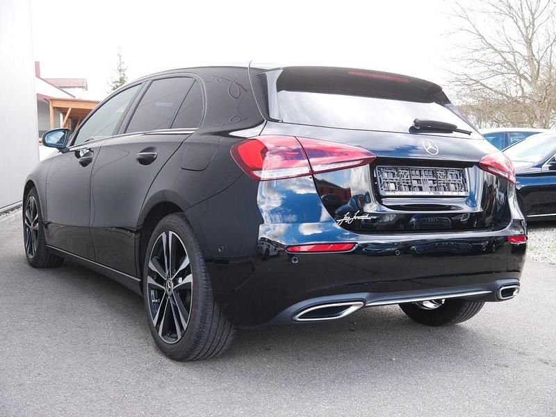 Gebraucht Mercedes A200 AMG Edition 1 163 PS (119 kW) 2020 Schwarz Limousine