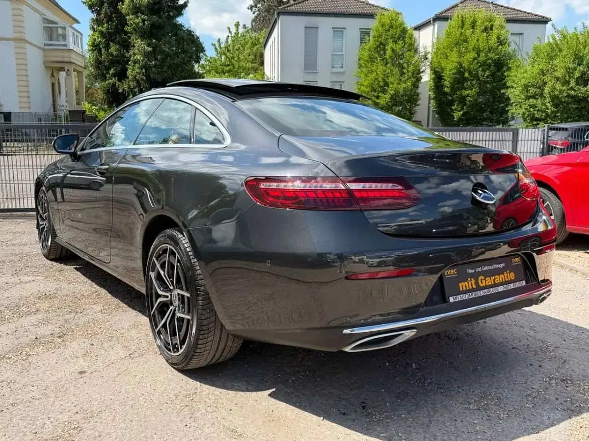 Gebraucht Mercedes E400 330 PS (242 kW) 2020 Grau Coupé