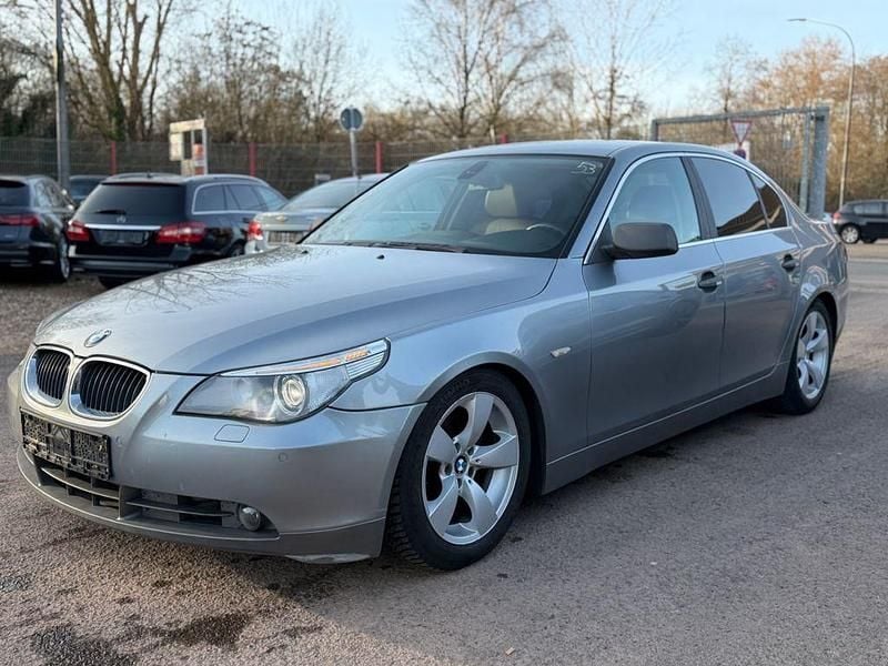 Gebraucht BMW 530 218 PS (160 kW) 2004 Grau Limousine