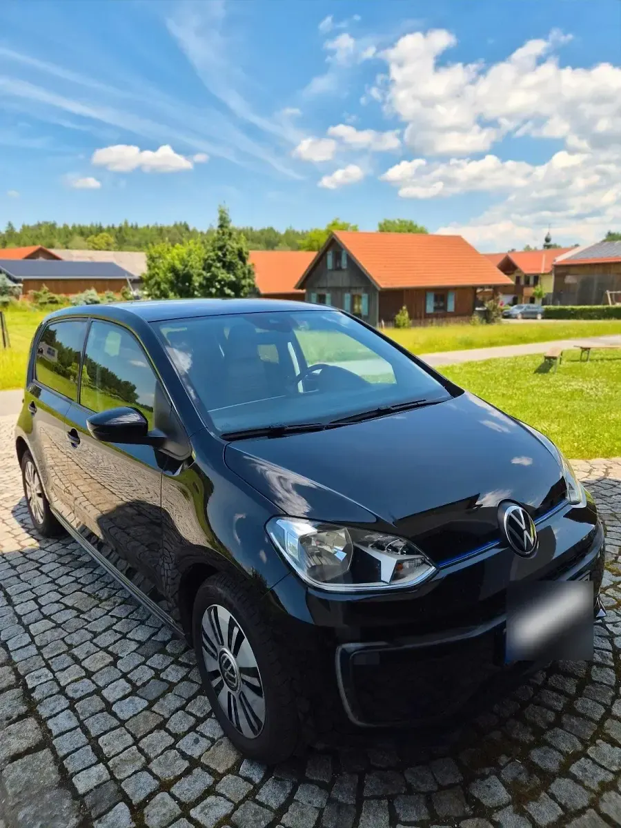 Gebraucht VW e-up! Style 61 kW (83 PS) 2022 Schwarz Kleinwagen