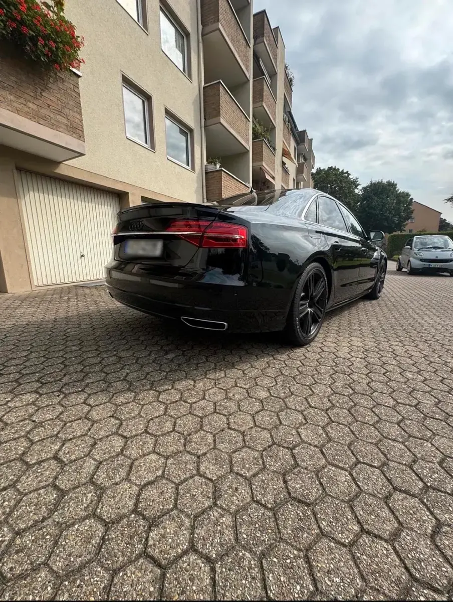 Gebraucht Audi A8 440 PS (323 kW) 2015 Schwarz Limousine