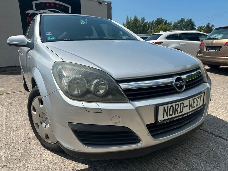 Gebraucht Opel Astra Edition 105 PS (77 kW) 2006 Silber Limousine