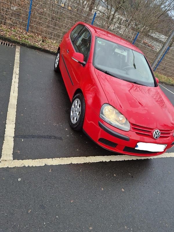 Gebraucht VW Golf IV 75 PS (55 kW) 2005 Rot Kleinwagen