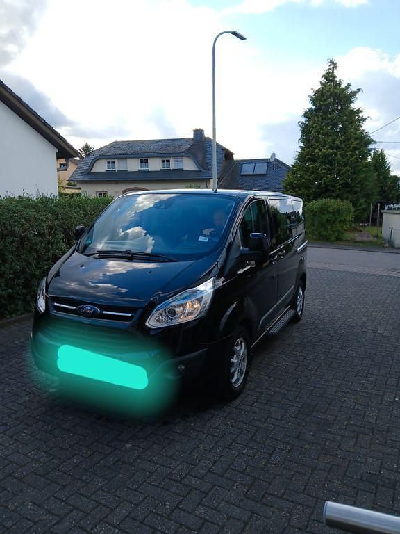 Schwarz Gebraucht 2013 Ford Tourneo Custom Van / Kleinbus | 17.950 € (Teuer) - Bild 1/4