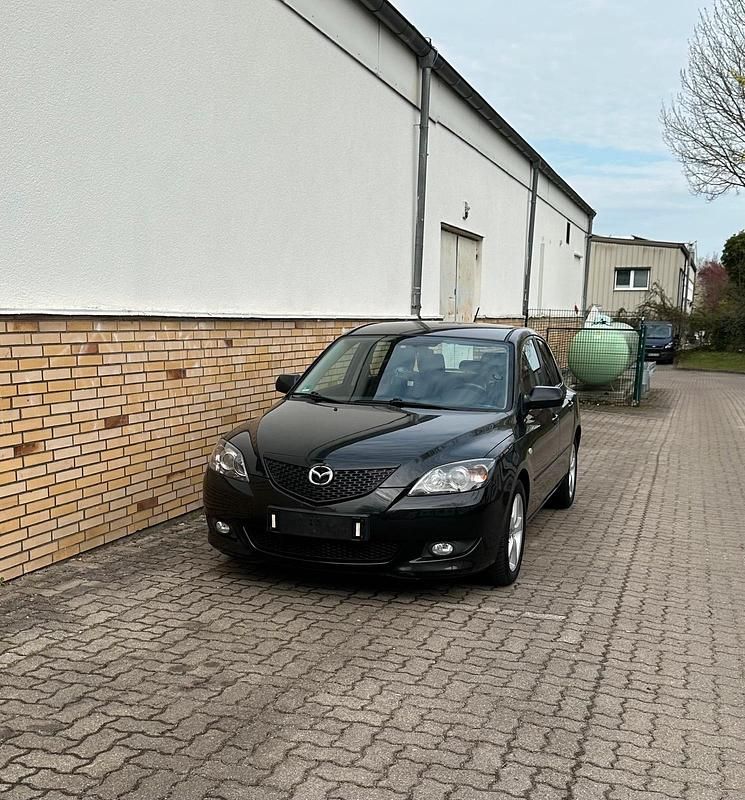 Usata Mazda 3 105 CV (77 kW) 2003 Nero Station wagon