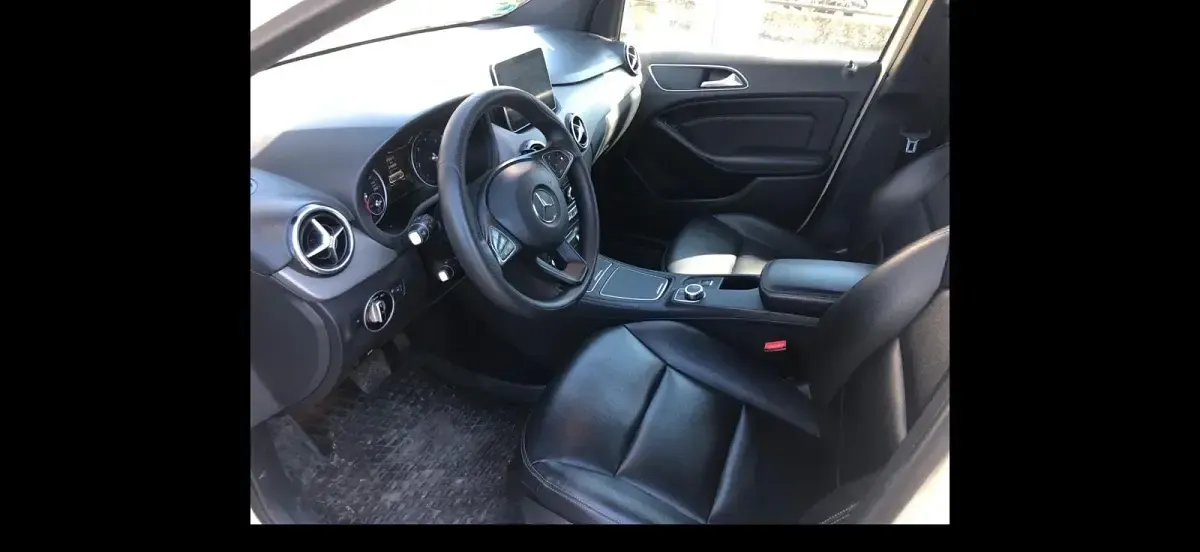 Gebraucht Mercedes 180 109 PS (80 kW) 2015 Gelb Limousine