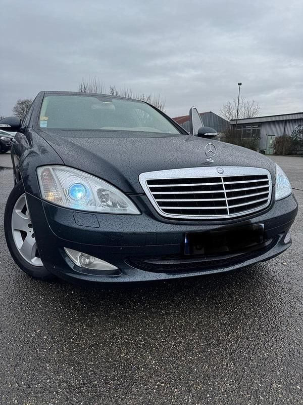 Blau Gebraucht 2006 Mercedes S320 Limousine | 6.990 € (Fairer Preis) - Bild 1/4