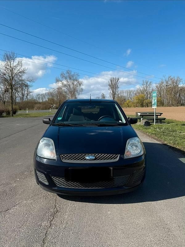 Gebraucht Ford Fiesta 60 PS (44 kW) 2006 Blau Kleinwagen