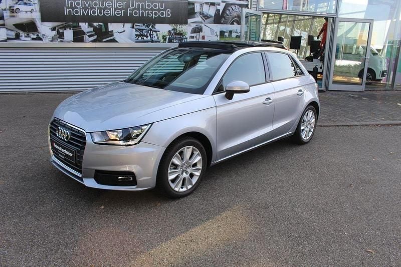 Silber Gebraucht 2015 Audi A1 Sportback Performance Kleinwagen | 14.890 € (Superpreis) - Bild 1/4