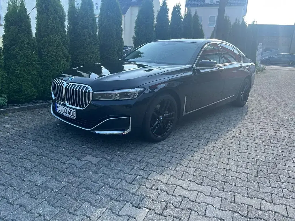 Gebraucht BMW 730 286 PS (210 kW) 2021 Schwarz Limousine