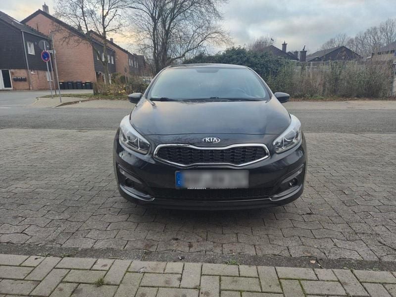 Gebraucht Kia Ceed Edition 7 135 PS (99 kW) 2017 Schwarz Kleinwagen