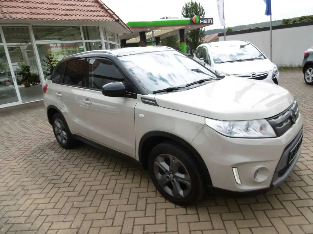 Gebraucht Suzuki Vitara Comfort 120 PS (88 kW) 2016 Braun SUV
