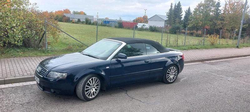 Blau Gebraucht 2002 Audi A4 Cabriolet Cabrio | 3.500 € (Fairer Preis) - Bild 1/4