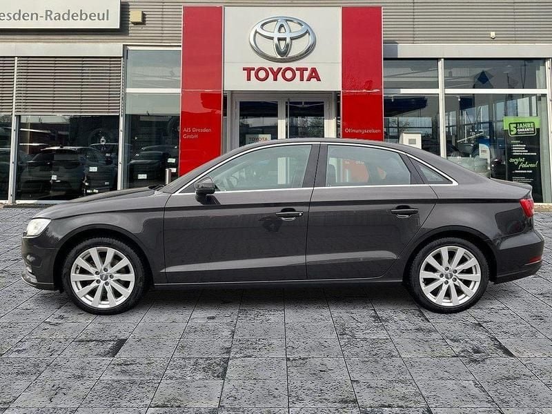 Gebraucht Audi A3 Design 150 PS (110 kW) 2017 Belugabraun metallic Limousine