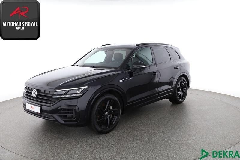 Schwarz (metallic) Gebraucht 2021 VW Touareg R SUV | 52.880 € (Guter Preis) - Bild 1/4