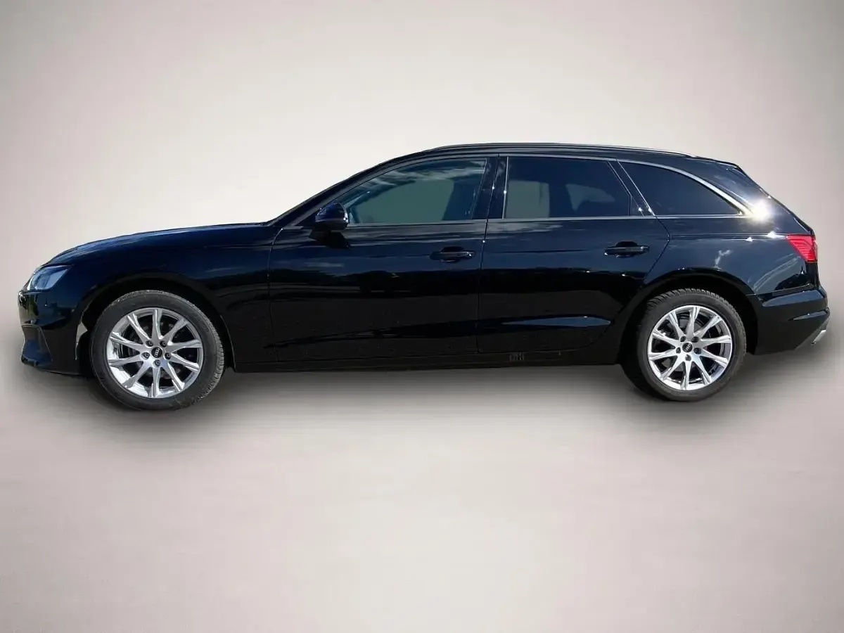 Gebraucht Audi A4 150 PS (110 kW) 2022 Manufacturer Kombi