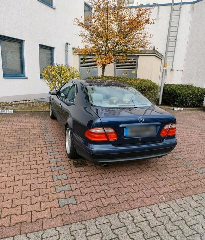 Gebraucht Mercedes CLK320 Elegance 218 PS (160 kW) 1998 Blau Coupé