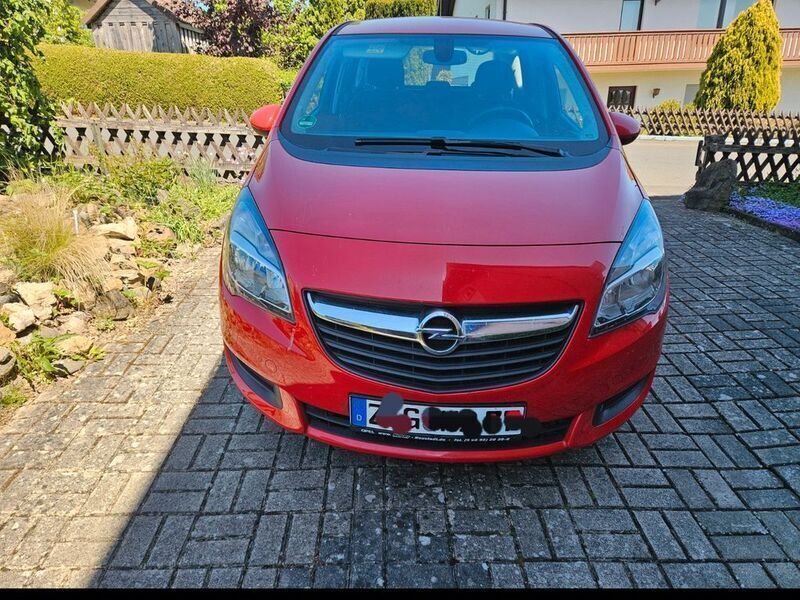 Rot Gebraucht 2014 Opel Meriva Edition Van / Kleinbus | 7.000 € (Guter Preis) - Bild 1/4