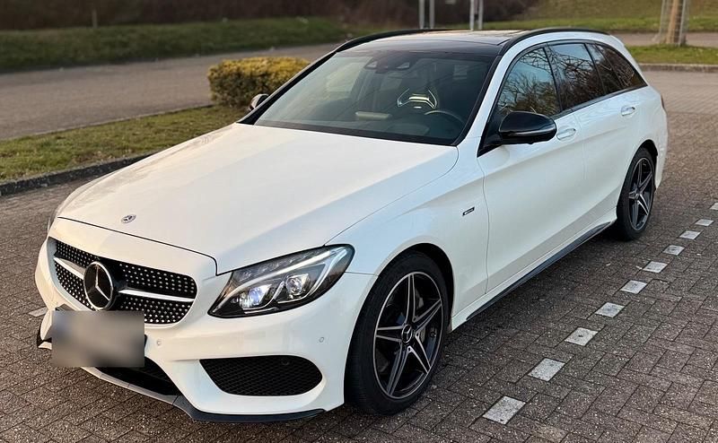 Weiß Gebraucht 2016 Mercedes C450 AMG AMG Kombi | 29.999 € (Guter Preis) - Bild 1/4
