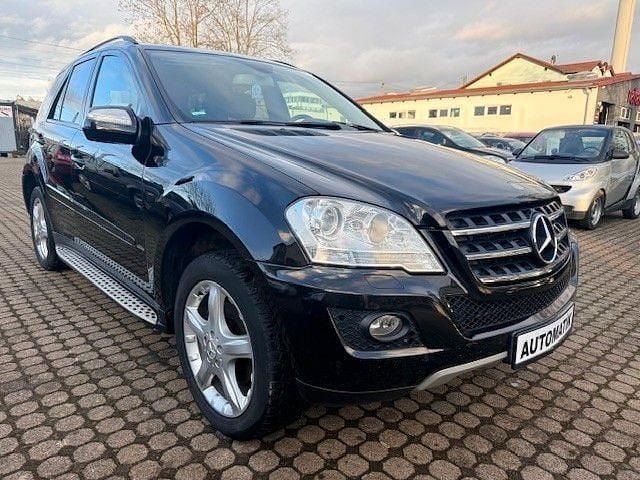 Gebraucht Mercedes ML350 224 PS (164 kW) 2009 Schwarz SUV