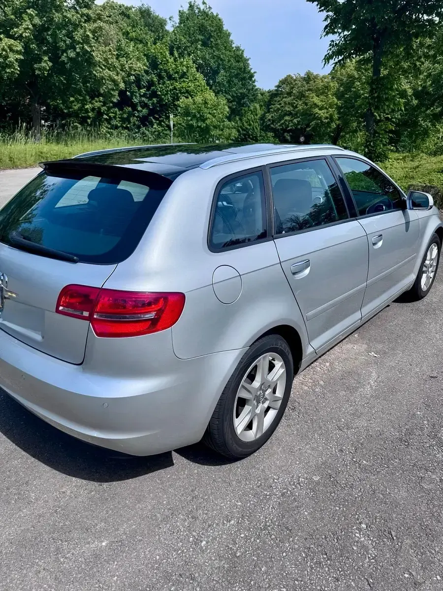 Gebraucht Audi A3 Sportback 140 PS (102 kW) 2012 Silber Kleinwagen