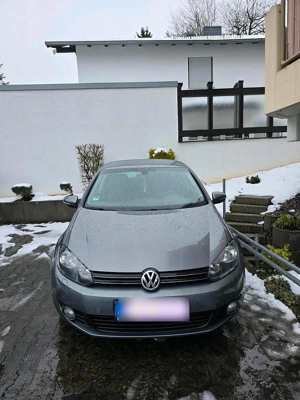 Gebraucht VW Golf VI 122 PS (89 kW) 2010 Grau Kleinwagen