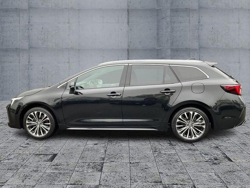 Neu Toyota Corolla 140 PS (102 kW) 2025 Schwarz Limousine