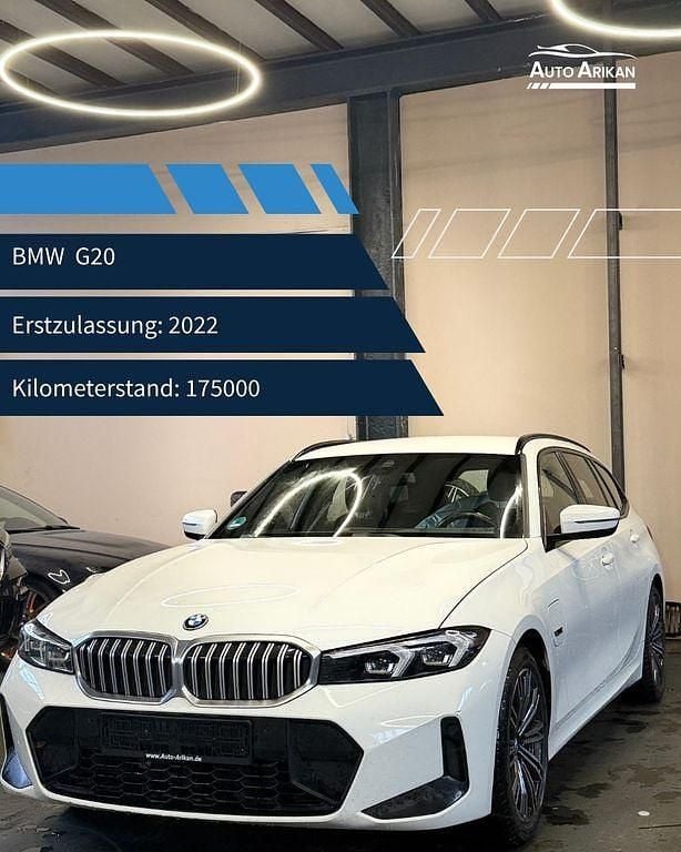 Weiß Gebraucht 2022 BMW 320e M Sport Limousine | 20.900 € (Fairer Preis) - Bild 1/4