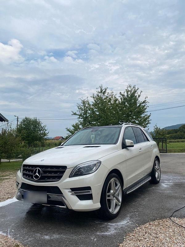 Gebraucht Mercedes ML350 258 PS (189 kW) 2014 Weiß SUV