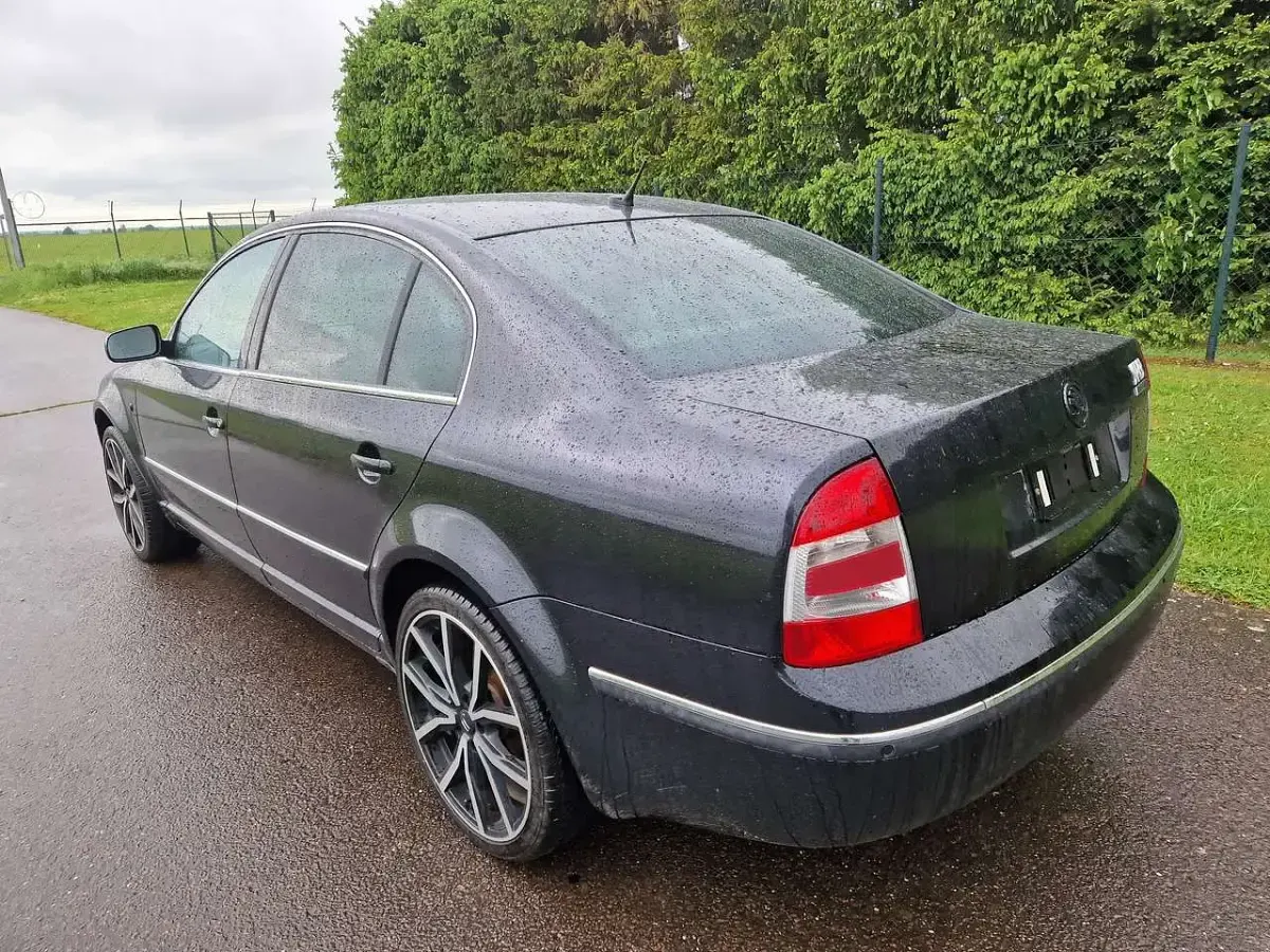 Gebraucht Skoda Superb 196 PS (144 kW) 2005 Schwarz Limousine