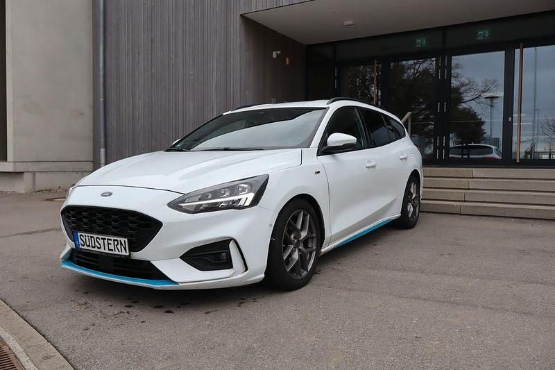 Gebraucht Ford Focus ST-Line 120 PS (88 kW) 2019 Weiß Kombi