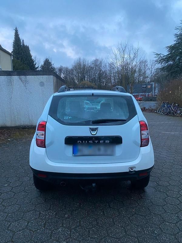 Gebraucht Dacia Duster Celebration 105 PS (77 kW) 2014 Weiß SUV