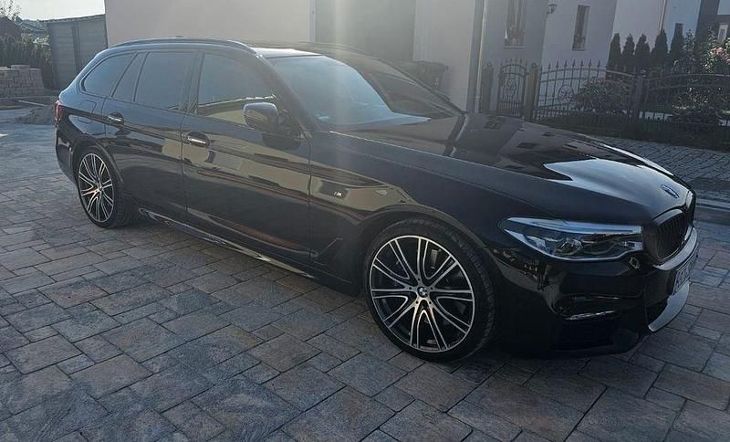 Schwarz Gebraucht 2018 BMW 540 M Sport Kombi | 37.000 € (Etwas zu teuer) - Bild 1/4