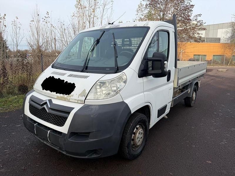 Weiß Gebraucht 2011 Citroën Jumper Van / Kleinbus | 4.590 € (Guter Preis) - Bild 1/4