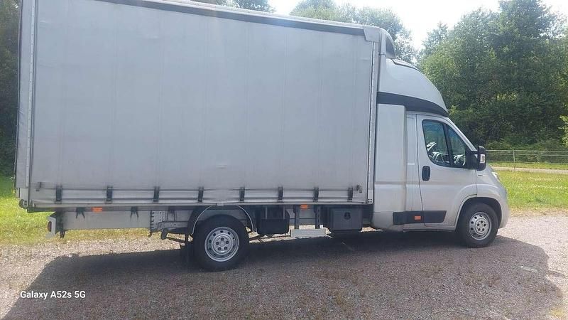 Gebraucht Fiat Ducato 177 PS (130 kW) 2019 Grau Van