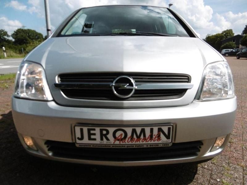 Gebraucht Opel Meriva 101 PS (74 kW) 2004 Silber Van / Kleinbus