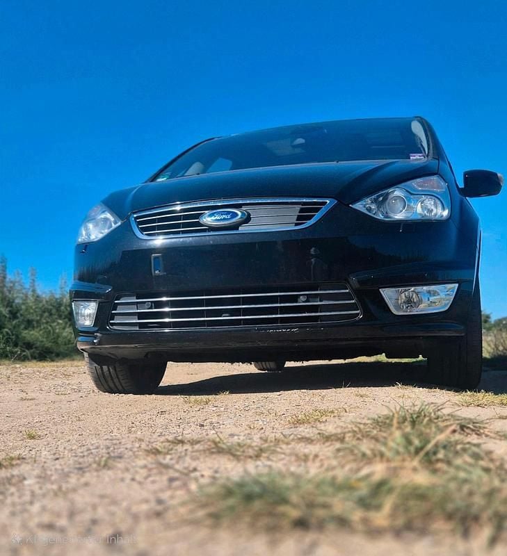 Schwarz Gebraucht 2011 Ford Galaxy Van / Kleinbus | 8.450 € (Etwas zu teuer) - Bild 1/4