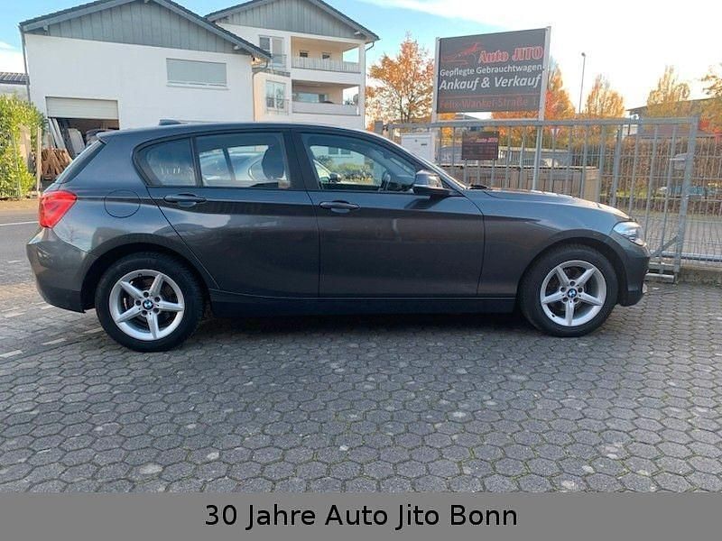 Gebraucht BMW 116 Advantage 109 PS (80 kW) 2016 Grau Kleinwagen