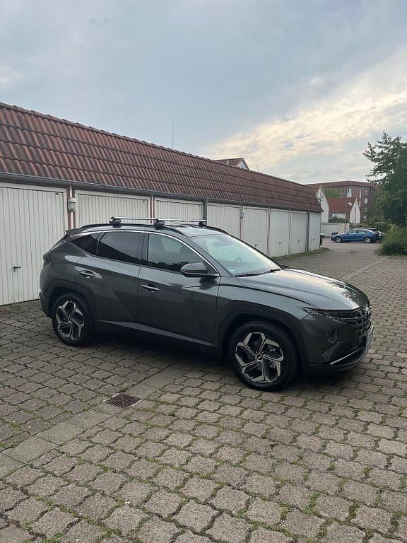 Grau Gebraucht 2022 Hyundai Tucson Trend SUV | 24.900 € (Superpreis) - Bild 1/4