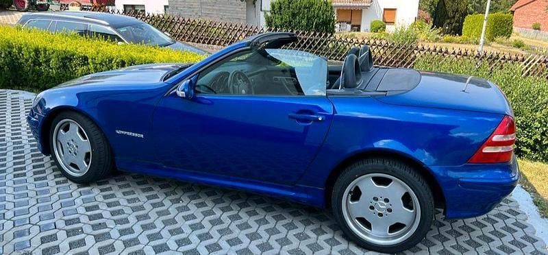 Blau Gebraucht 2003 Mercedes SLK200 Cabrio | 4.800 € (Guter Preis) - Bild 1/4