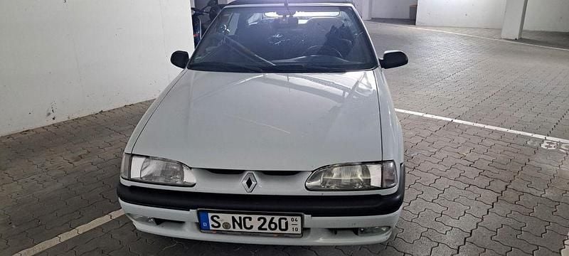 Gebraucht Renault 19 88 PS (64 kW) 1994 Weiß Cabrio