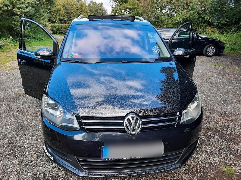 Schwarz Gebraucht 2012 VW Sharan Style Van / Kleinbus | 10.299 € (Fairer Preis) - Bild 1/4