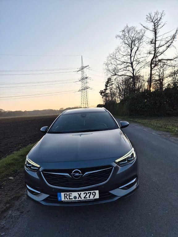 Gebraucht Opel Insignia 260 PS (191 kW) 2017 Grau Kombi